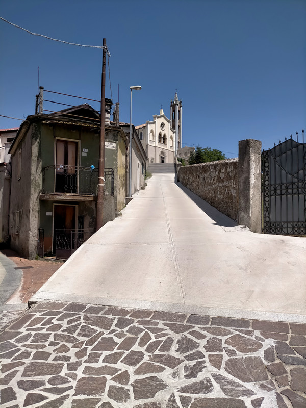 CALABRE. CHIARAVALLE. Une journée dans le village de Chiaravalle.. Le village de mon père.<br><small>Juillet 2019</small>